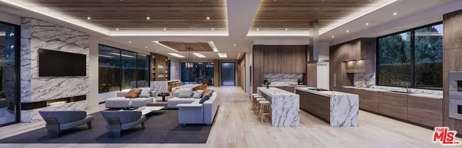 627 17th Street, Santa Monica, CA 90402 - #2