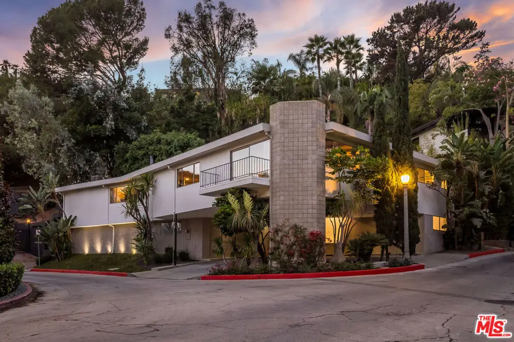 1501 Schuyler Road, Beverly Hills, CA 90210 - Image #1