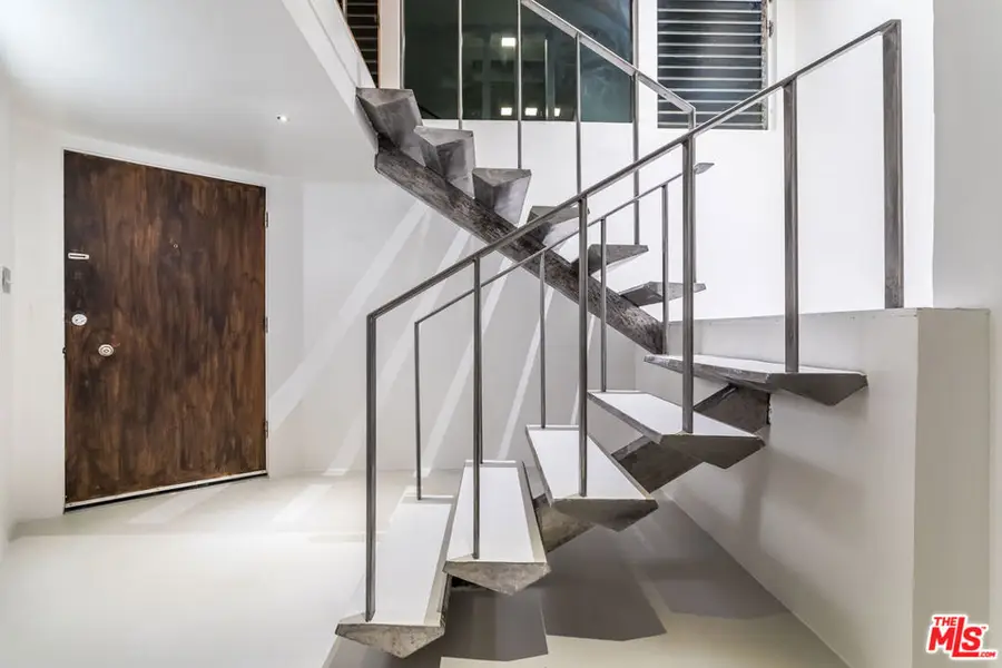 1501 Schuyler Road, Beverly Hills, CA 90210 - Image #2