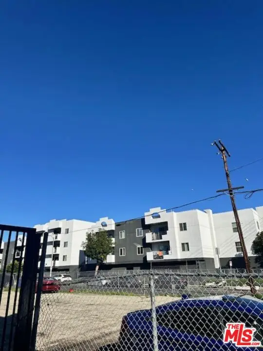 10821 Magnolia Boulevard, North Hollywood, CA 91601 - #2