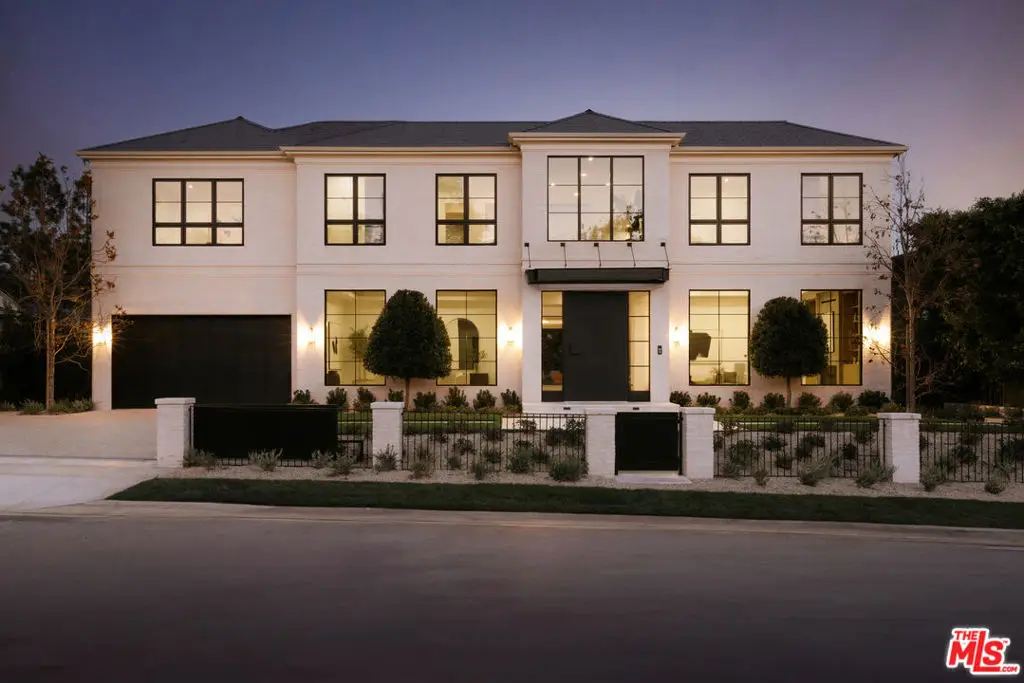 260 Homewood Road, Los Angeles, CA 90049 - Image #1