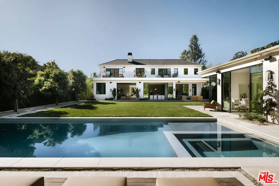 260 Homewood Road, Los Angeles, CA 90049 - Image #2