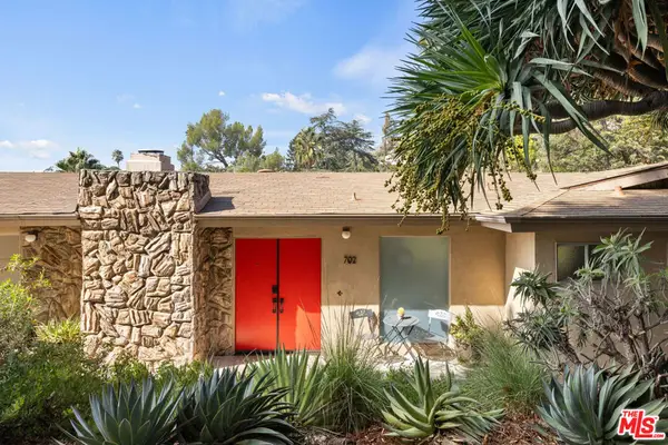 702 Cavanagh Road, Glendale, CA 91207