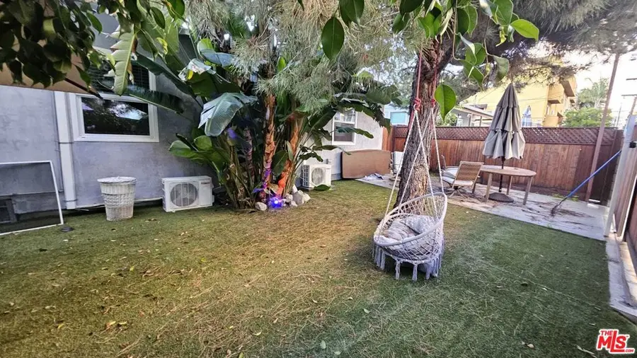 11123 Cumpston Street, North Hollywood, CA 91601 - #3