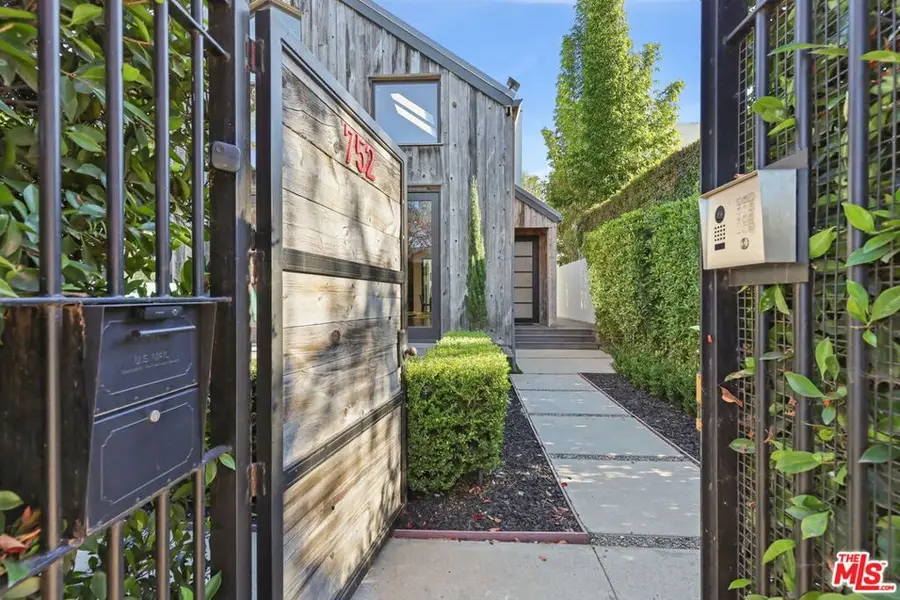 752 Palms Boulevard, Venice, CA 90291 - #2