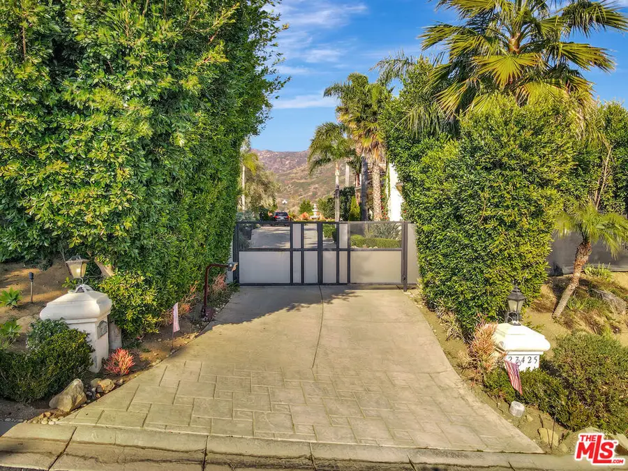 27425 Calicut Road, Malibu, CA 90265 - Image #2