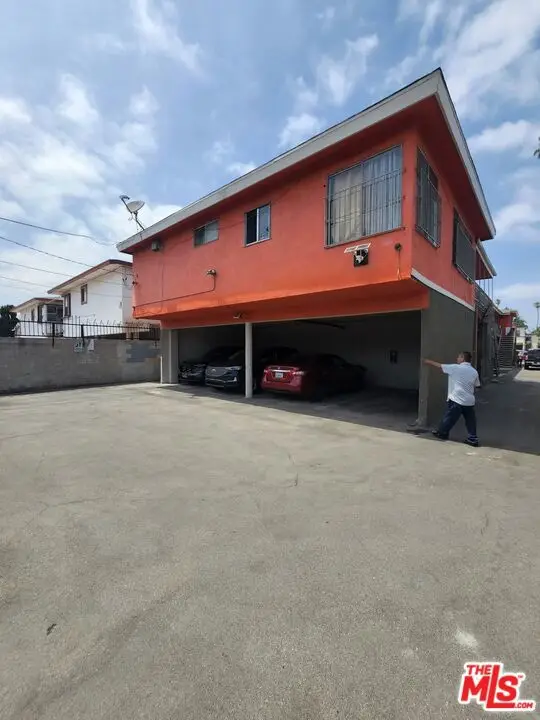 620 W 82nd Street, Los Angeles, CA 90044 - #2