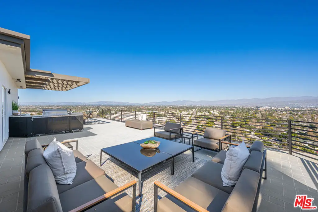 11725 Laurelwood Drive, Studio City, CA 91604 - #1