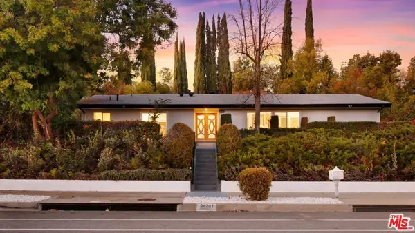 24201 Burbank Boulevard, Woodland Hills, CA 91367