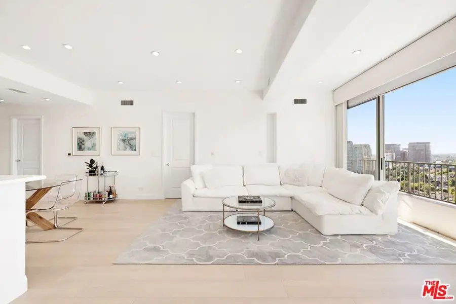 10501 Wilshire Boulevard #2201, Los Angeles, CA 90024 - Image #2