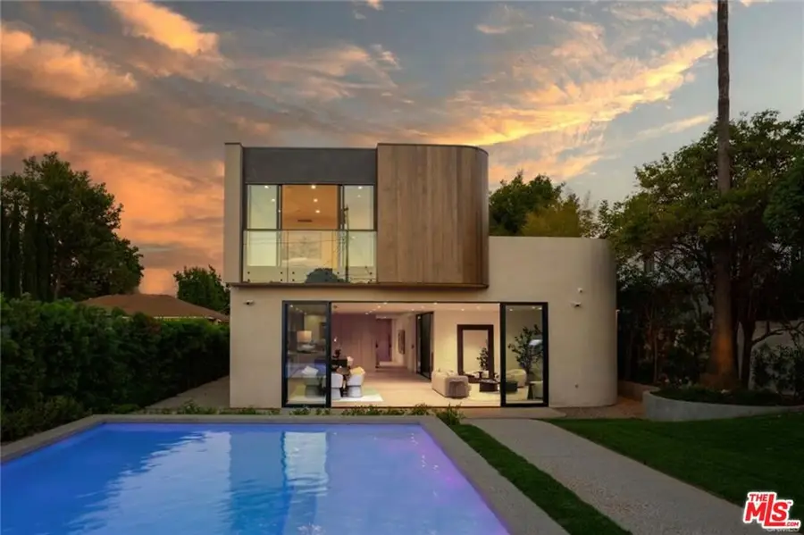 4939 Petit Avenue, Encino, CA 91436 - Image #2