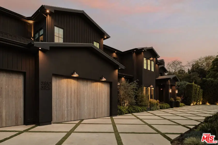 5330 Amestoy Avenue, Encino, CA 91316 - Image #2