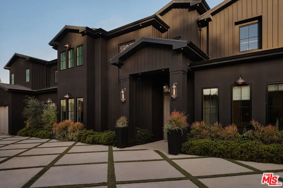 5330 Amestoy Avenue, Encino, CA 91316 - Image #3