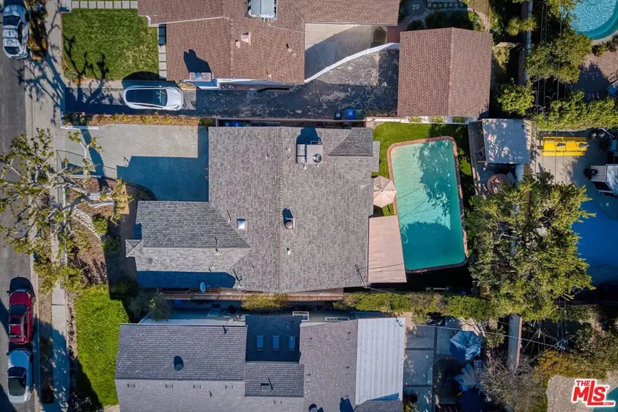 22140 Ybarra Road, Woodland Hills, CA 91364 - Image #2