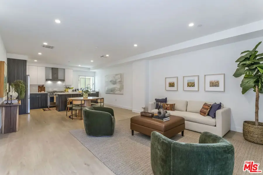 495 N St Andrews Place, Los Angeles, CA 90004 - #3