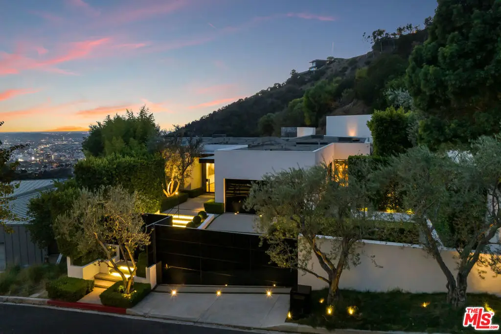 1877 Rising Glen Road, Los Angeles, CA 90069 - #1