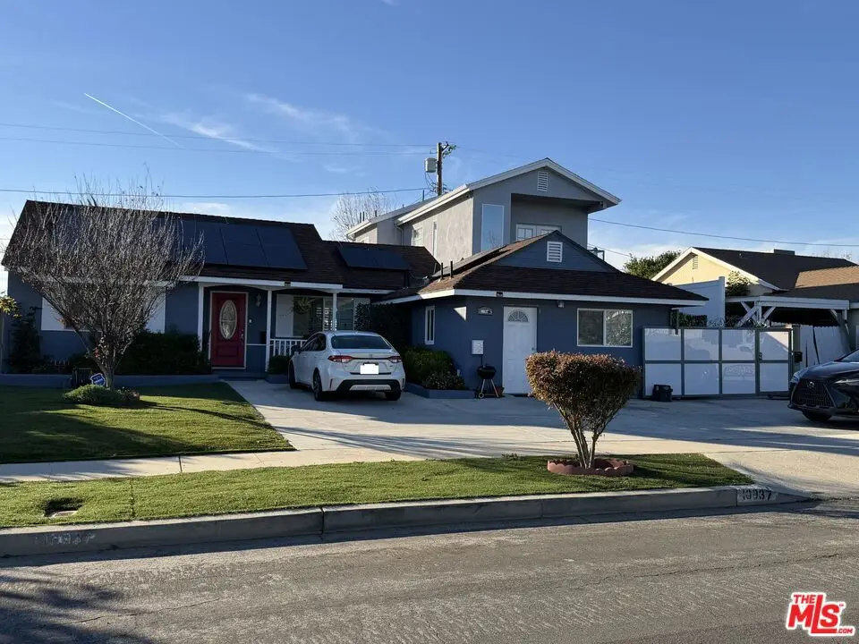 10937 Whitaker Avenue, Granada Hills, CA 91344 - #1