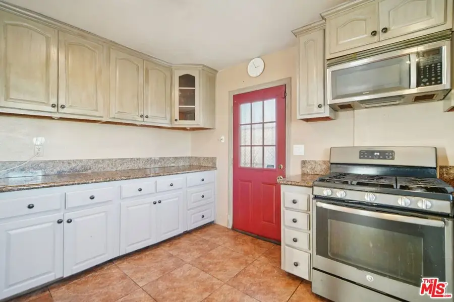 2015 N Belhaven Avenue, Los Angeles, CA 90059 - Image #3