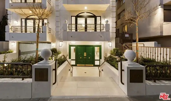 11923 Gorham Avenue #102, Los Angeles, CA 90049