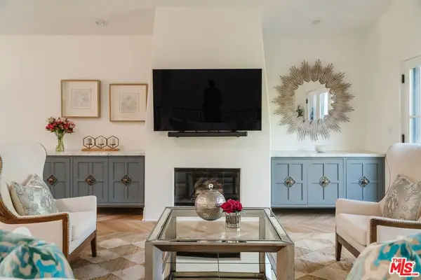 1619 Artesia Boulevard #A, Manhattan Beach, CA 90266