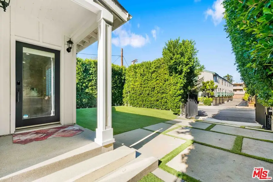 11642 Acama Street, Studio City, CA 91604 - #3