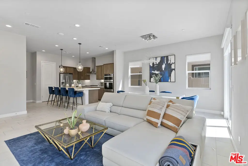 551 Daniel Freeman Circle, Inglewood, CA 90301 - #1