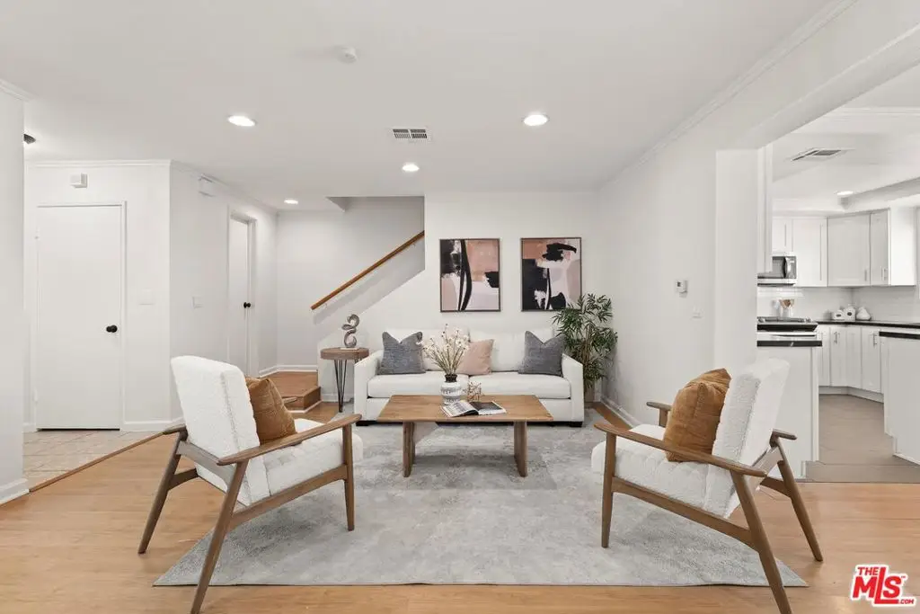 18550 Hatteras Street #14, Tarzana, CA 91356 - #1