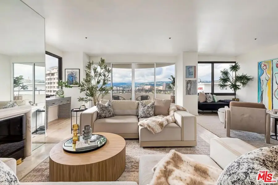 10560 Wilshire Boulevard #1703, Los Angeles, CA 90024 - Image #3