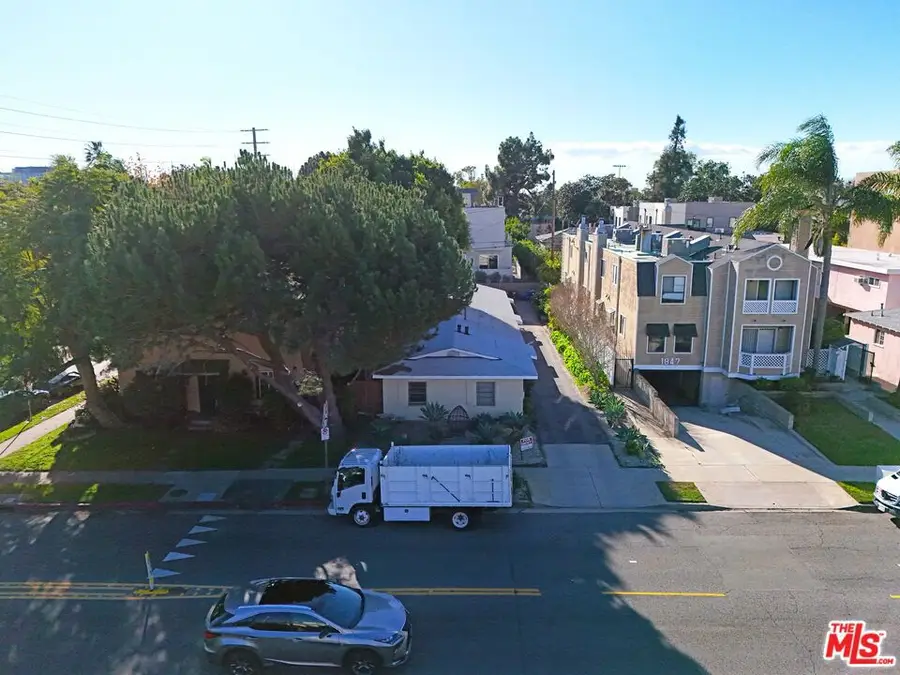 1851 S Barrington Avenue, Los Angeles, CA 90025 - Image #2