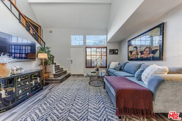 170 N Sierra Bonita Avenue #4, Pasadena, CA 91106