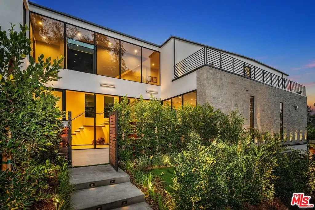 1200 Angelo Drive, Beverly Hills, CA 90210 - Image #1