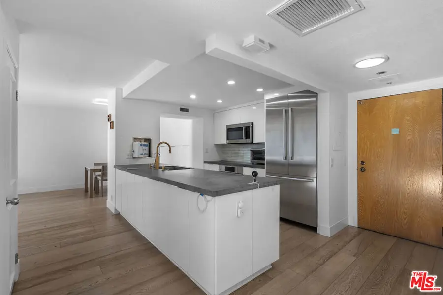 600 W 9th Street #1214, Los Angeles, CA 90015 - #3