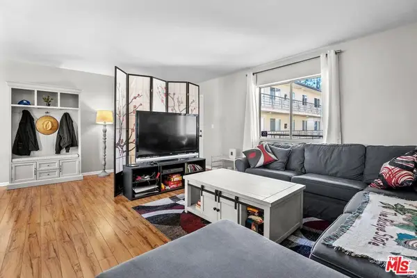 4358 Mammoth Avenue #14, Sherman Oaks, CA 91423