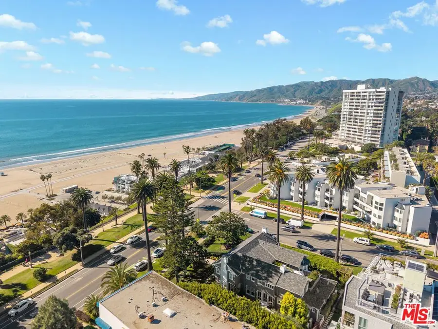 401 Ocean Avenue #2, Santa Monica, CA 90402 - #2