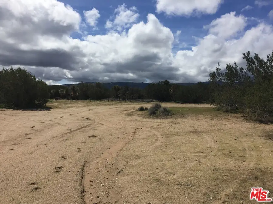 212 W Avenue E, Lancaster, CA 93536 - #3