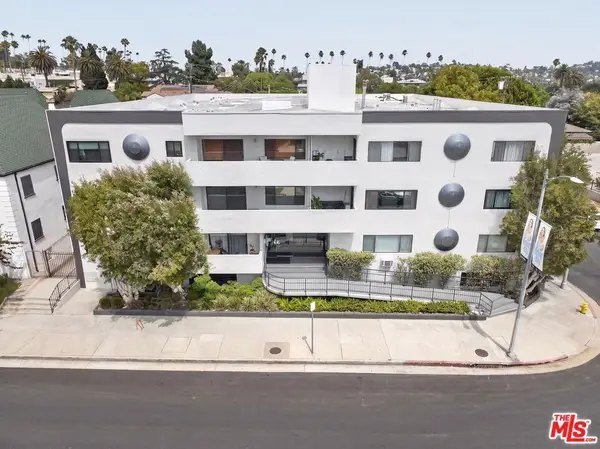 1930 N Vermont Avenue #204, Los Angeles, CA 90027