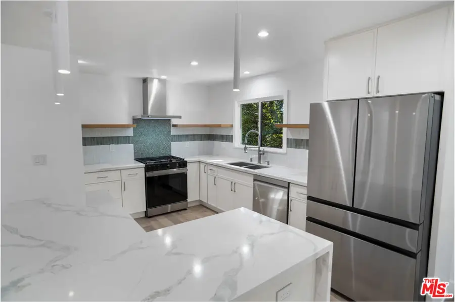 9615 Highland Gorge Drive, Beverly Hills, CA 90210 - #2