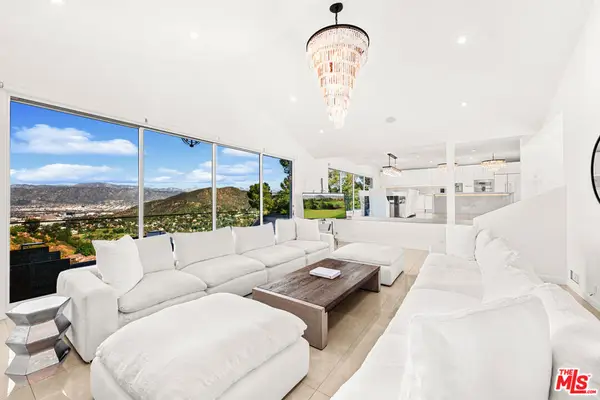 7377 Pyramid Place, Los Angeles, CA 90046