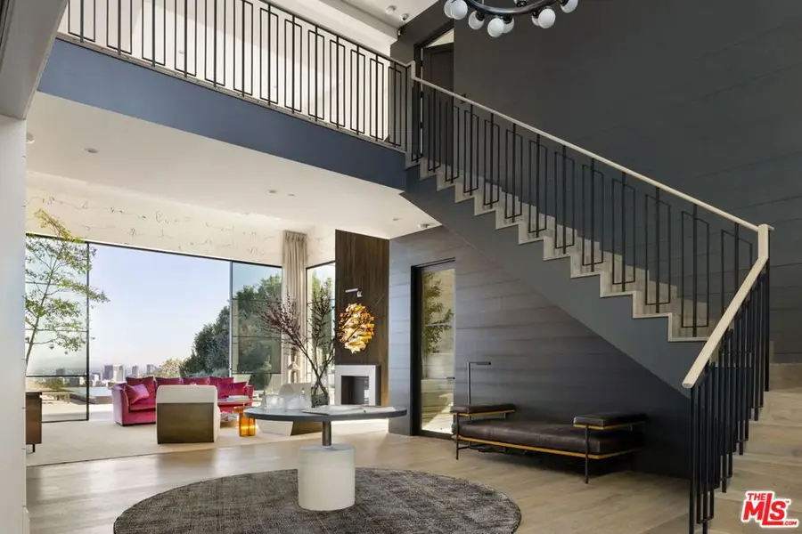 890 Linda Flora Drive, Los Angeles, CA 90049 - #3