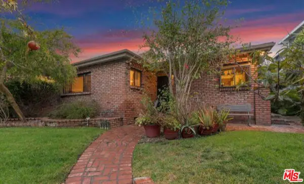 7449 Kentwood Avenue, Los Angeles, CA 90045