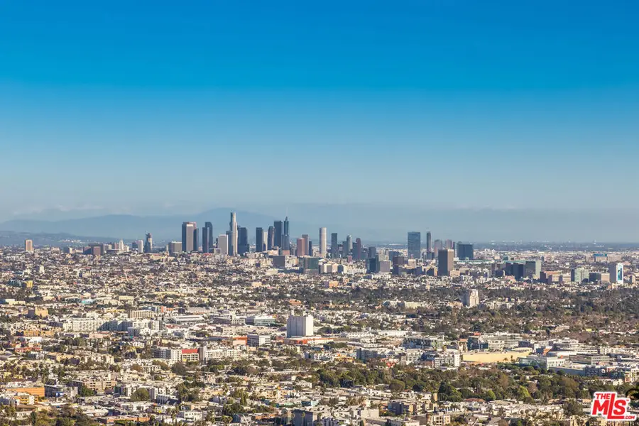 8148 Mannix Drive, Los Angeles, CA 90046 - Image #3