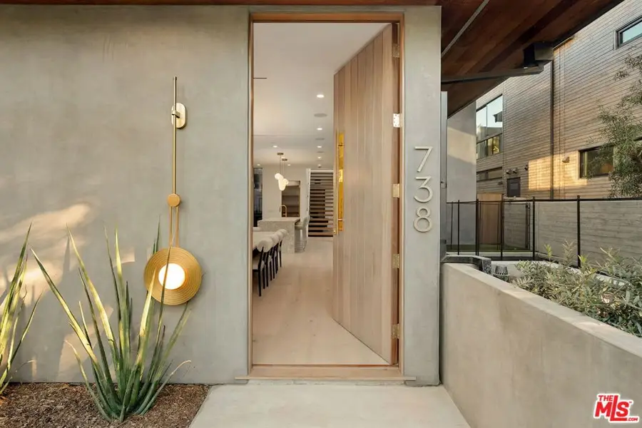 738 Palms Boulevard, Venice, CA 90291 - #3