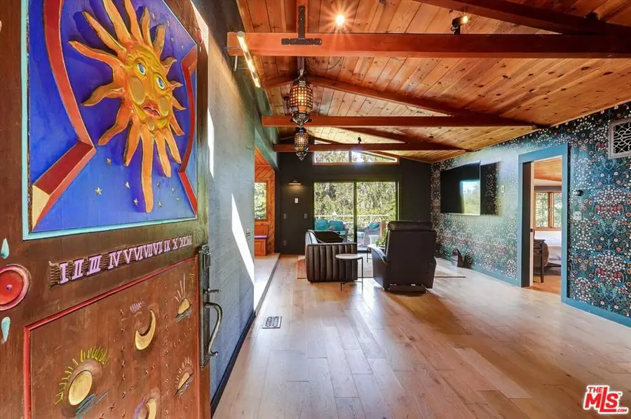 19643 Valley View Dr, Topanga, CA 90290 - Image #3