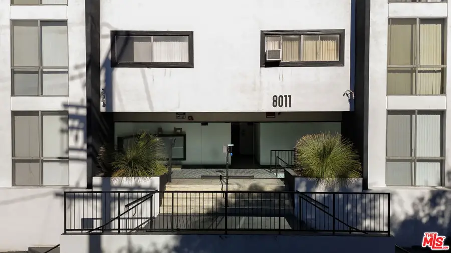 8011 Romaine Street, Los Angeles, CA 90046 - Image #3
