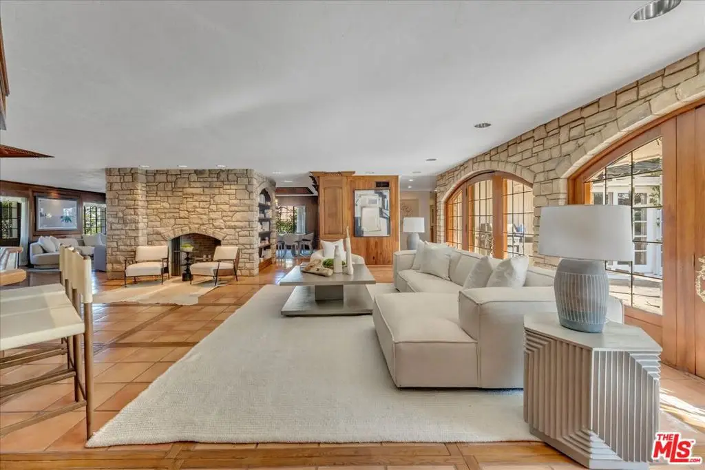 16560 Park Lane Circle, Los Angeles, CA 90049 - #1