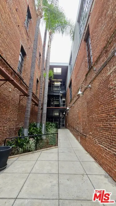 500 Molino Street #214, Los Angeles, CA 90013 - Image #3