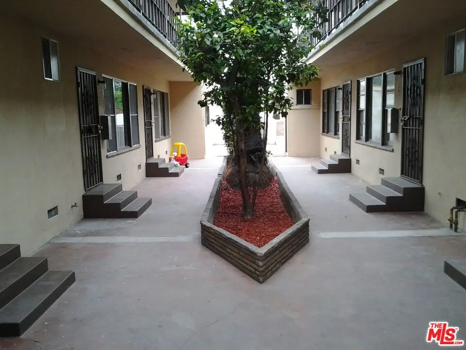 212 S Santa Fe Avenue, Compton, CA 90221 - #1