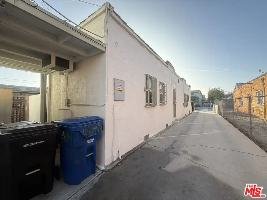 6544 S Victoria Avenue, Los Angeles, CA 90043 - Image #2