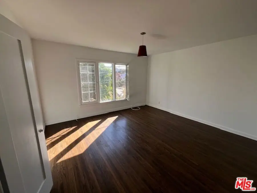 1040 S Longwood Avenue, Los Angeles, CA 90019 - #3