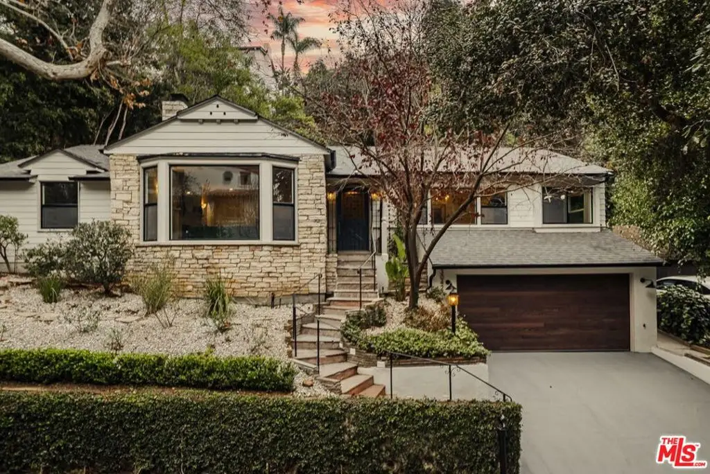 3042 N Beachwood Drive, Los Angeles, CA 90068 - Image #1